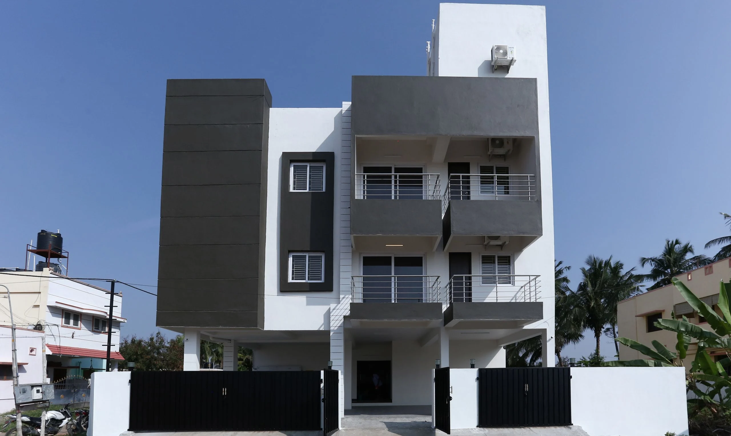 Facade Front